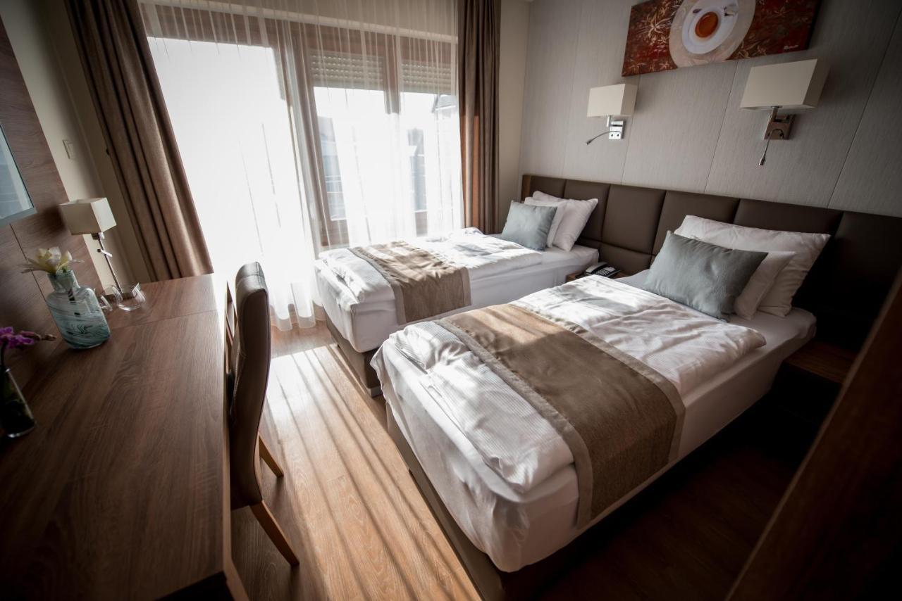 Mokka House Panzio Bed and Breakfast Miskolc Eksteriør billede